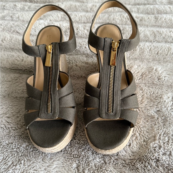 Michael Kors Olive Green Wedge Sandals - Picture 1 of 4